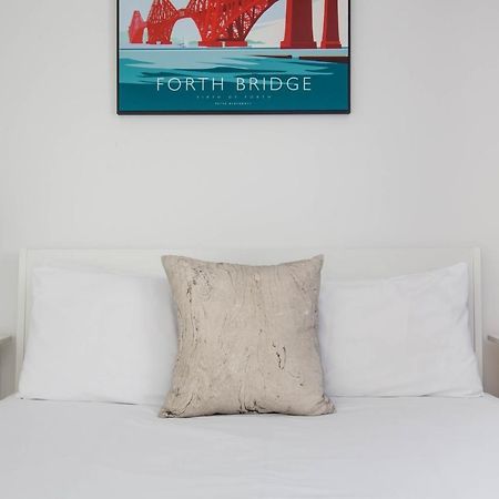 Modern Grassmarket Apartment Эдинбург Экстерьер фото