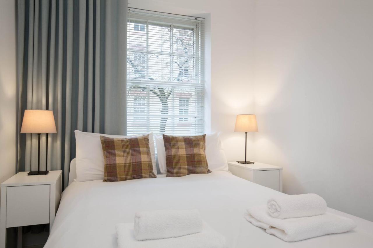Modern Grassmarket Apartment Эдинбург Экстерьер фото