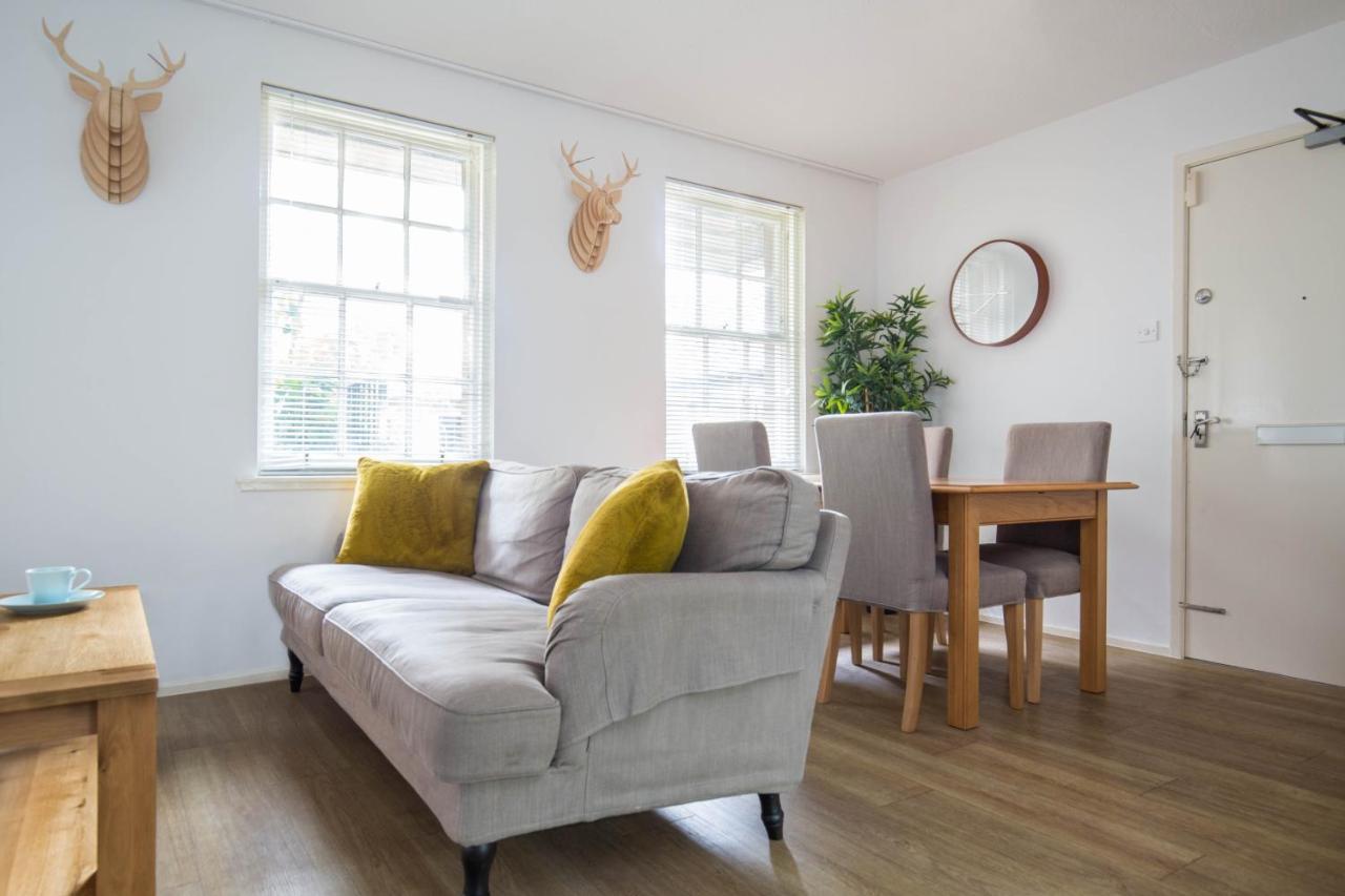Modern Grassmarket Apartment Эдинбург Экстерьер фото